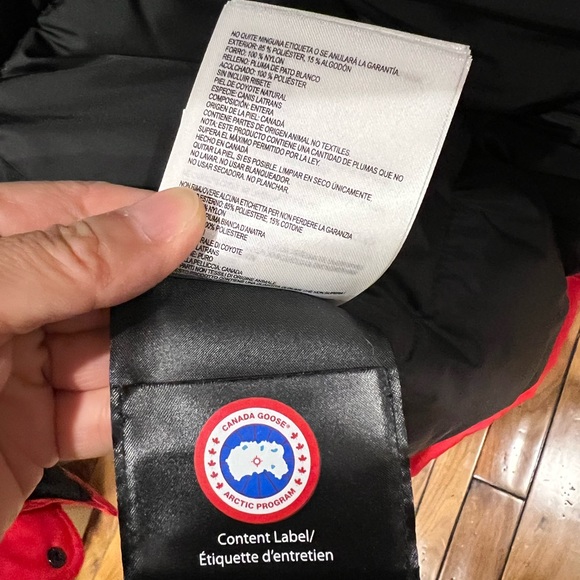 SOLDCanadagoose Trillium Parka - Picture 13 of 13